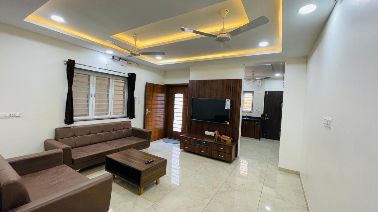 Luxurious 3 Bhk Villa In Bhuj - Shivani Homestay Екстер'єр фото
