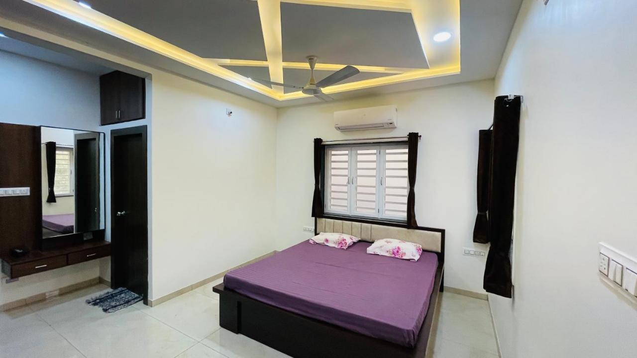Luxurious 3 Bhk Villa In Bhuj - Shivani Homestay Екстер'єр фото