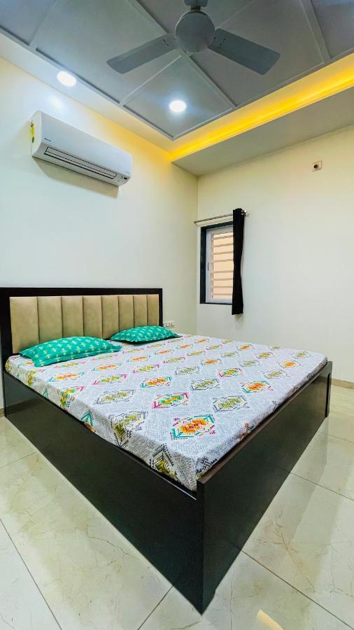 Luxurious 3 Bhk Villa In Bhuj - Shivani Homestay Екстер'єр фото